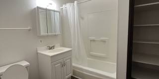 Riverwalk Gallery 18