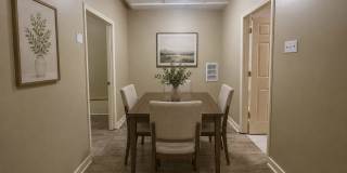 Adorable 2 Bedroom 1 Bath Apartment.Located in the Cotswold Area Gallery 4