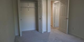 2-Bedrooms Condo in Bentley Place Gallery 12