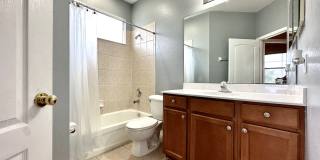 SPACIOUS 5-BEDROOM POOL HOME IN NORTH PORT Gallery 27