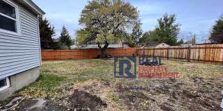 4 bedroom 2 bath - 1 Car Detached Garage - Small dog negotiable Gallery 33