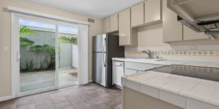 Large spacious 2 Bedroom in UTC Gallery 4