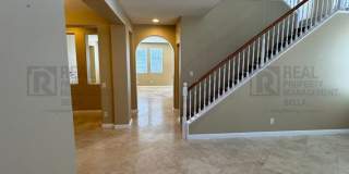 Ideal Layout! 4 Bedroom Home with Main Floor Bed/Bath & Open Loft Gallery 3