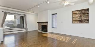 501 North Wells Street Gallery 2