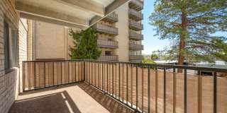 Uptown Square Apartments Gallery 53
