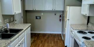 CUTE 3 BEDROOM 2 BATH! WITH A LARGE BACK YARD! Gallery 7