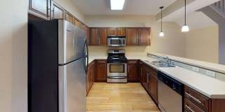 Brownstone on Old Sauk Gallery 21