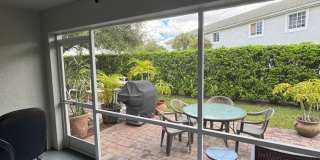 Charming 2BR Townhome in Fort Myers Gallery 13