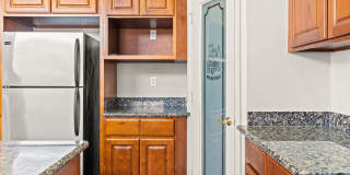 Grand 4-Bedroom San Leandro Home w/ Custom Upgrades Grand 4-Bedroom San Leandro Home w/ Custom Upgrades Gallery 11