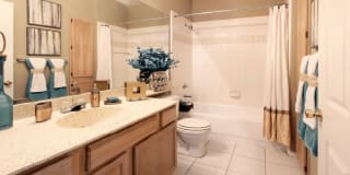 Kensington Square Gallery 8