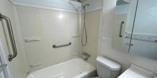 Charming 3 Bedroom 1 Bathroom now available for rent Gallery 15