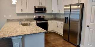 Excellent 3 Bedroom 2 Bath House for Rent. Best Part of Town near Everything! Gallery 6