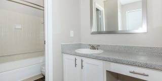 Verandahs at Hunt Club Gallery 66