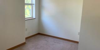 One bed, one bath upper with attached garage Gallery 12