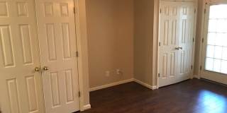 283 Ivy Place Gallery 9