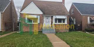 Updated 3-Bedroom Home with Spacious Layout and Backyard Gallery 1