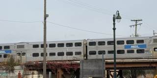 204 E Washington Street unit: 204 Gallery 10