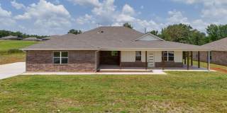 17611 Natalie Court Gallery 1