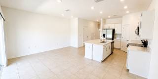 Annual Unfurnished Townhouse for Rent in Palmero – Like New! Gallery 8