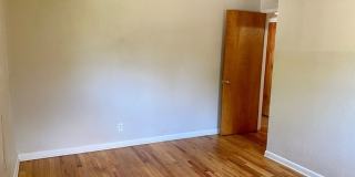 Great Three Bedroom, Close to Everything! Gallery 14