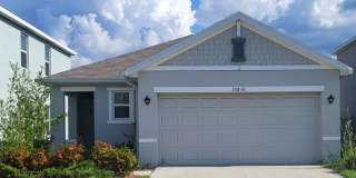3 Bedroom / 2.5 Bath Home with a Fully Fenced Yard and Screened Lanai Located within the Waverly Village Community! Gallery 1