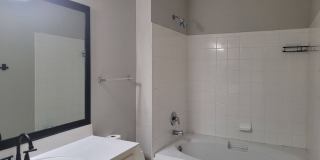Newly renovated Three Bedroom Townhouse Gallery 1