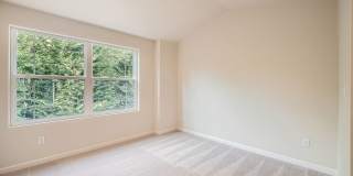 Charming three-level Townhome available for immediate move in. Charming three-level Townhome available for immediate move in. Gallery 7