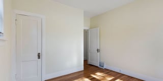 2 Bedroom 1 Bath Duplex Gallery 12