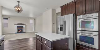 Beautiful 5 Bed / 3.5 Bath Home for Rent in Draper Gallery 13