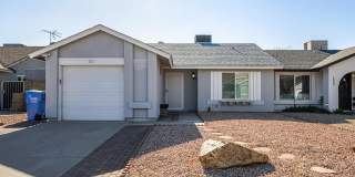 1813 E GRANDVIEW Road Gallery 1