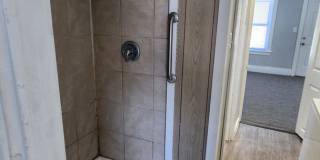 Cozy House with Large Yard Gallery 8