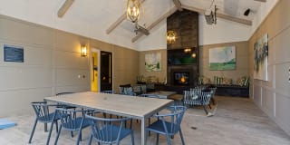 Station 117 Gallery 25