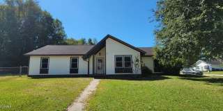 527 Raintree Circle Gallery 1