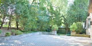 Sparkling and Spacious Gallery 35