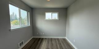 Beautifully Updated 3 Bed, 2.5 Bath Townhome in Monroe Gallery 23