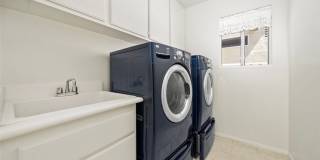 17 Camarin Street Gallery 24