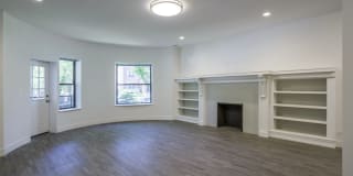 5487-5491 S. Hyde Park Boulevard Gallery 9