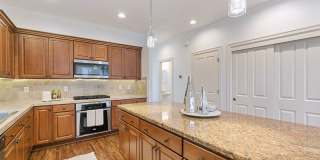 Charming Newer Construction King City 3 Bedroom/2.5 Bath Home Gallery 13