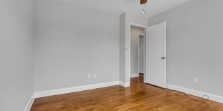 19 Bradley Avenue Gallery 20