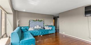 5000 Town Center Gallery 8