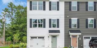 101 Maria Loretta Lane Gallery 1