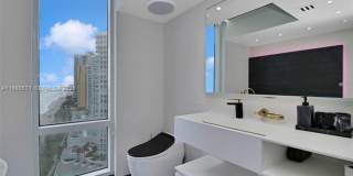 16699 Collins Ave # 2002 (A11980571) Gallery 15