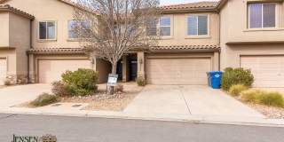 Beautiful Bella Vista Town Home Gallery 1