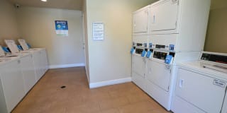 Sierra Oaks – North Gallery 8