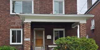 3 Bed, 2 Bath Home in Squirrel Hill - Conveniently Located - Available Early October! Gallery 1