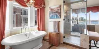 921 VALENCIA Court Gallery 44