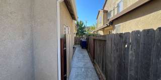 5 bedroom home located in Sylvan School District! Gallery 54