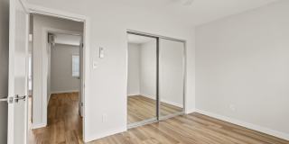 1358 W 36th Street Gallery 26