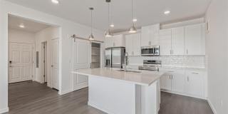 Like New Condo in Victory Ridge Gallery 4