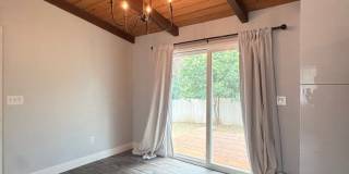Private Renovated Home in Westside Redding Gallery 8